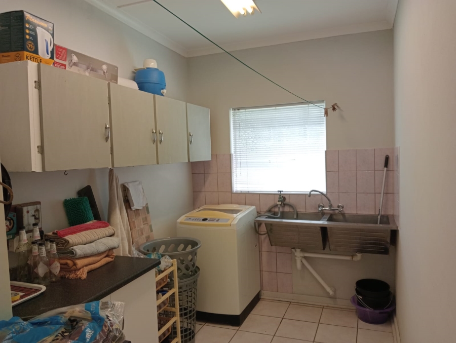 4 Bedroom Property for Sale in Vanes Estate Eastern Cape